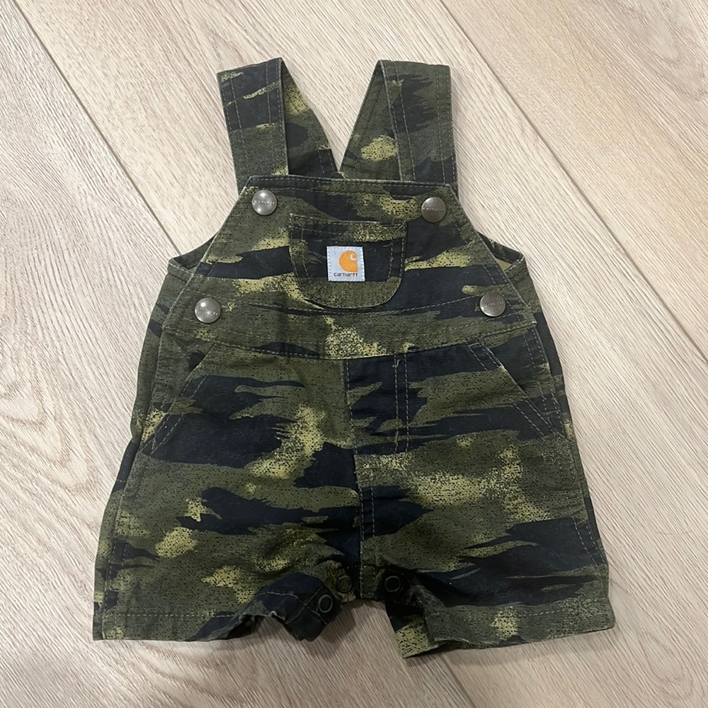 Carhartt Baby Camo Overalls Size 3 Months - Green Camoflaged